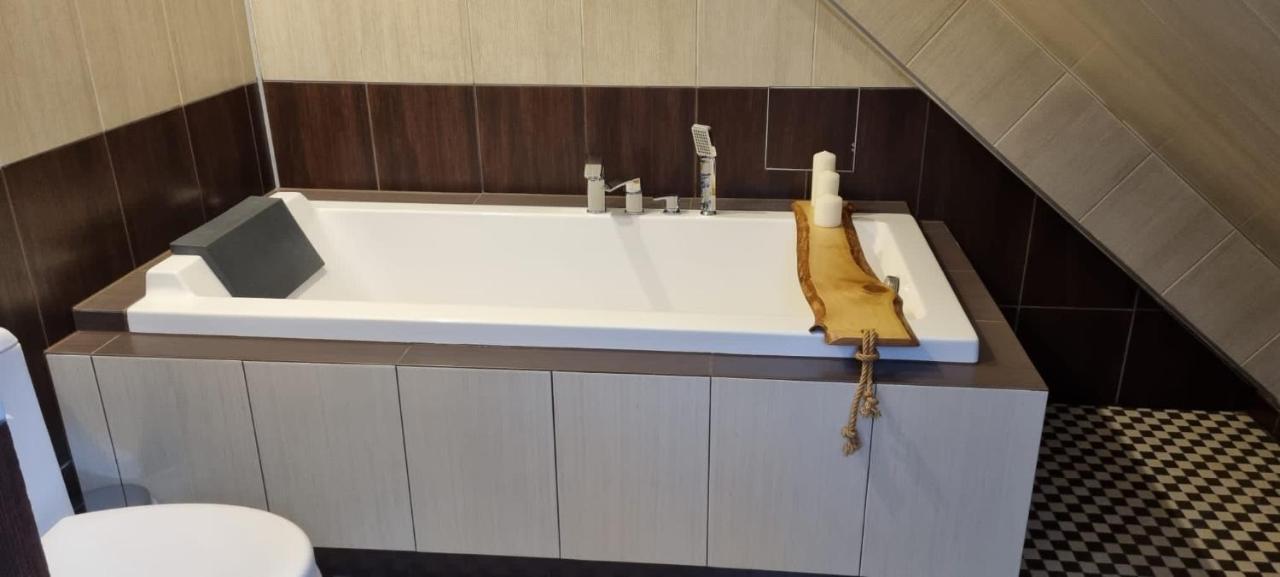 Apartament W Centrum - Nasze Poddasze Устшики-Дольне Экстерьер фото